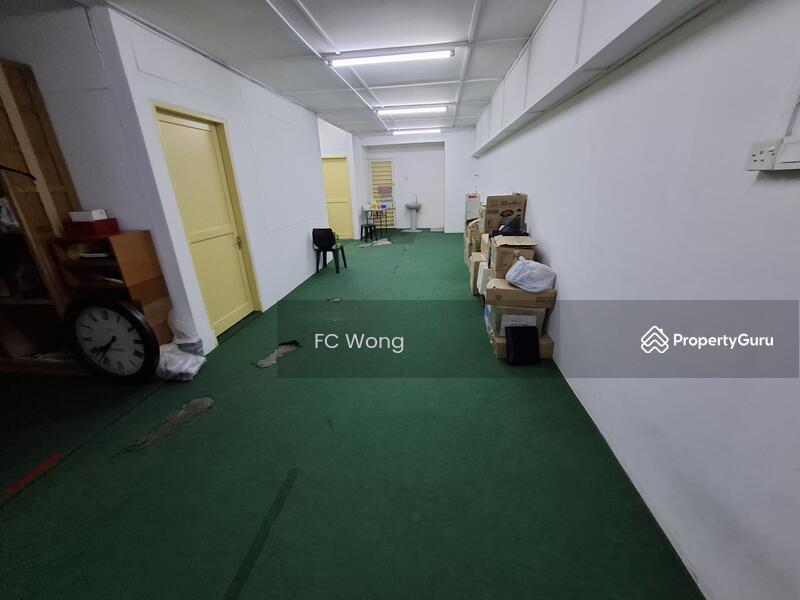 Untuk Disewa - 1st Floor Shop or Office 1800 Sq Ft In Sea Park, Petaling Jaya for Rent