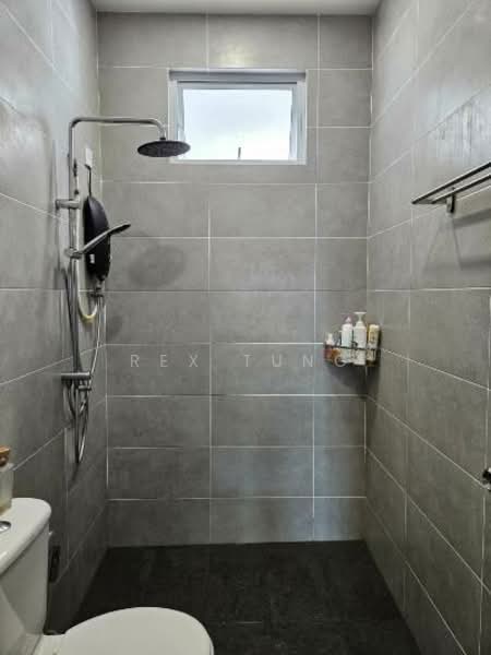Semi-Detached House for Sale in Hijauan Valdor (Sungai Jawi) - Rex Tung - Bathroom - PropertyGuru.com.my