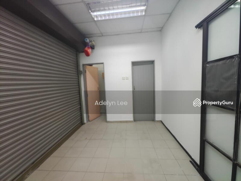 Untuk Disewa - Shop at Taman Anggerik Villa