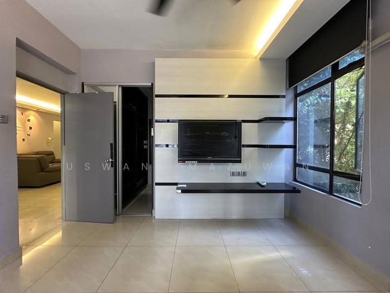 Kondominium untuk Dijual di Royal Domain Sri Putramas 2 - Uswani Mazuwan - Living Room - PropertyGuru.com.my
