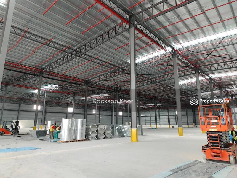 For Rent - Valdor Facing Main Road Detached Factory Near Batu Kawan For rent 600k sqft can be separate
