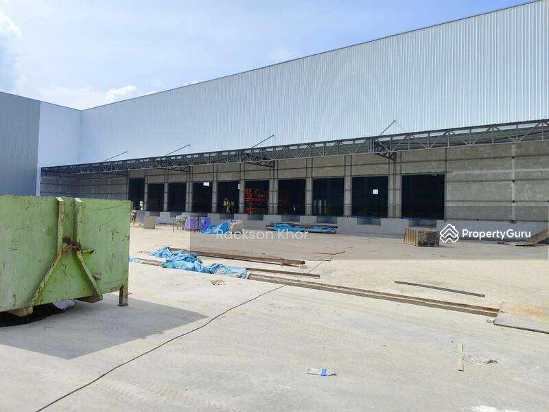 For Rent - Valdor Facing Main Road Detached Factory Near Batu Kawan For rent 600k sqft can be separate