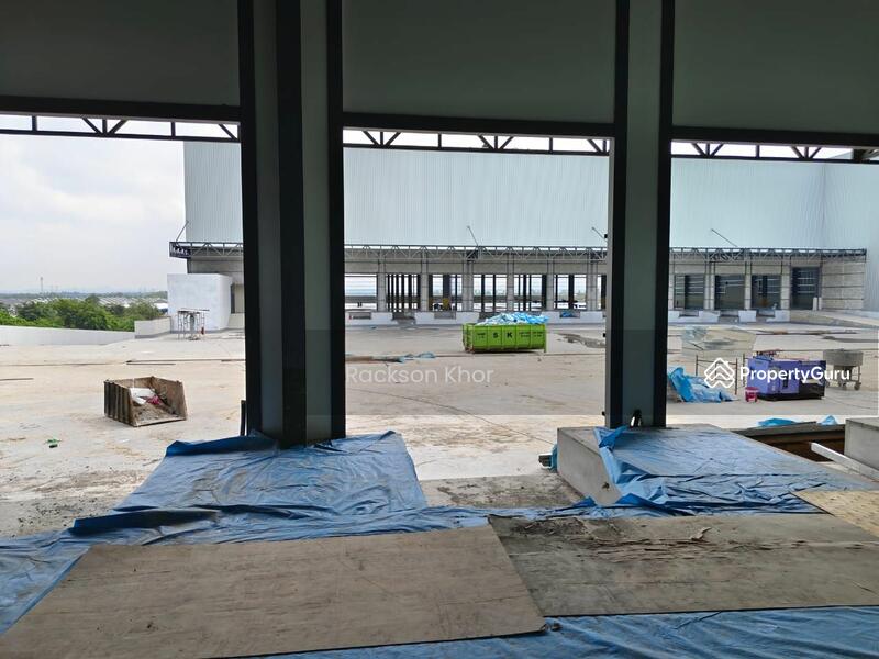 For Rent - Valdor Facing Main Road Detached Factory Near Batu Kawan For rent 600k sqft can be separate