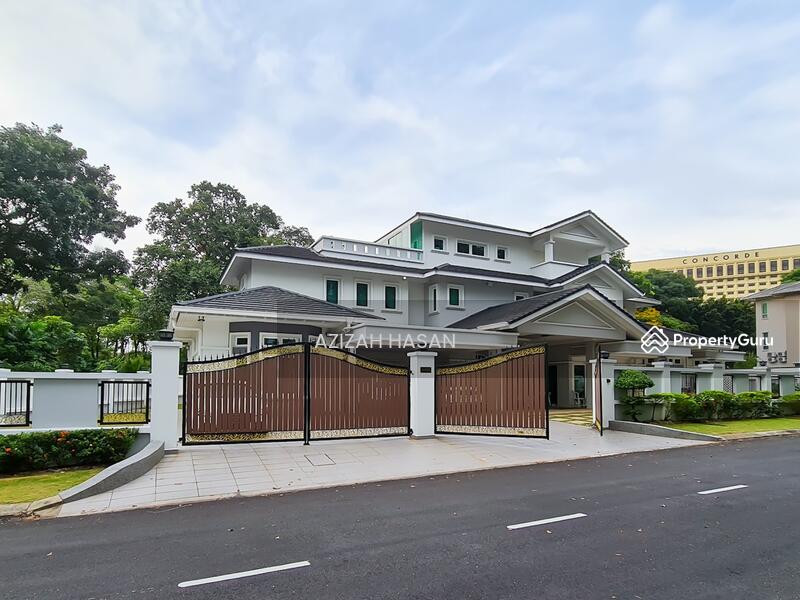 Untuk Dijual - BEAUTIFUL BUNGALOW WITH POOL, 2.5 Storey Bungalow, seksyen 10, Shah Alam