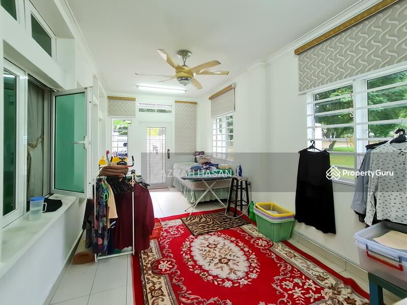 Untuk Dijual - BEAUTIFUL BUNGALOW WITH POOL, 2.5 Storey Bungalow, seksyen 10, Shah Alam