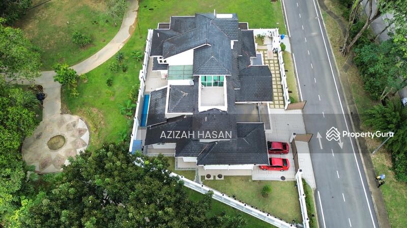 Untuk Dijual - BEAUTIFUL BUNGALOW WITH POOL, 2.5 Storey Bungalow, seksyen 10, Shah Alam