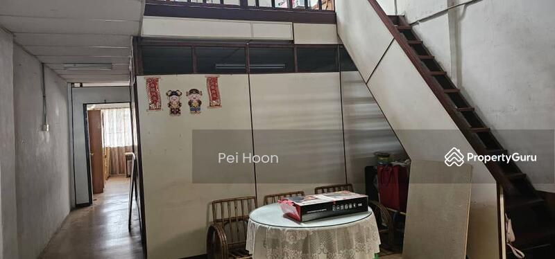Untuk Dijual - 2 storey Intermediate Terrace Shophouse at Georgetown