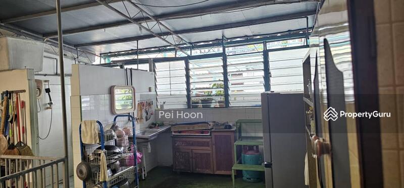 Untuk Dijual - 2 storey Intermediate Terrace Shophouse at Georgetown
