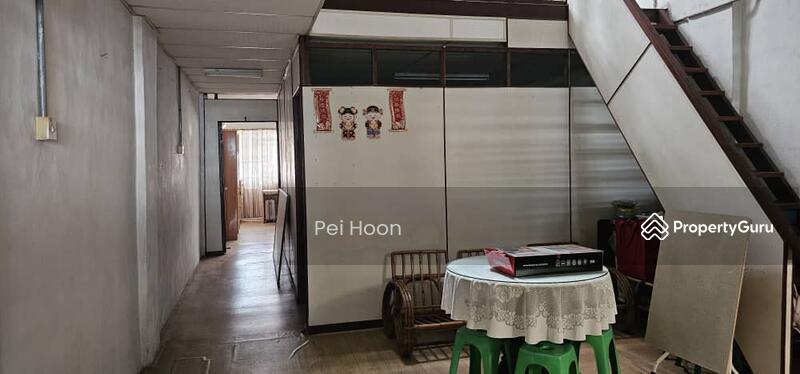 Untuk Dijual - 2 storey Intermediate Terrace Shophouse at Georgetown