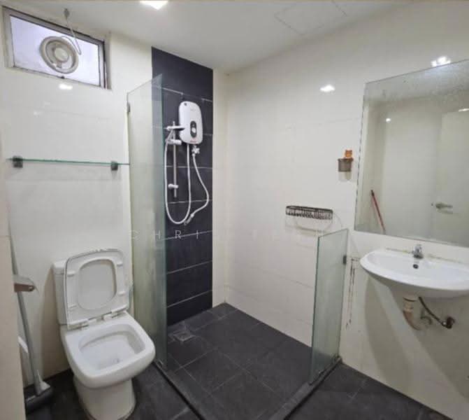 Condominium for Rent at Villa Emas - Chris Teoh - Bathroom - PropertyGuru.com.my