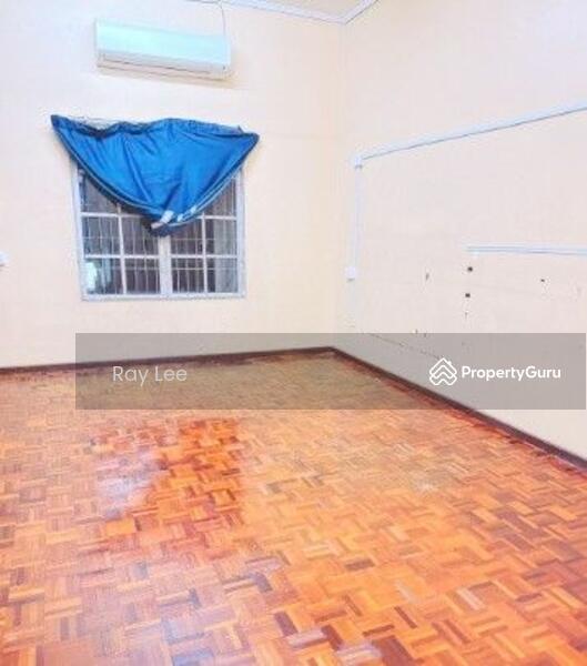 Untuk Disewa - Terrace house at Bandar Sunway