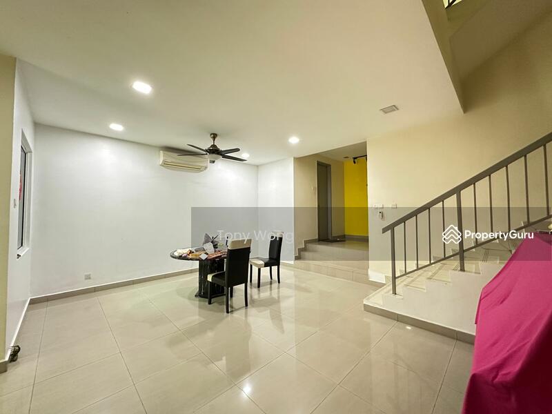 [Below Market] 2.5 storey Superlink House, Taman Cassia, Taman Sri Hijau, Rawang untuk Untuk Dijual - RM 950,000, Feb 2026 - PropertyGuru.com.my