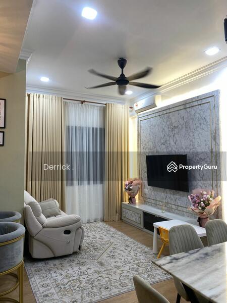 Untuk Dijual - VILLA BEGONIA TOWN HOUSE FOR SALE AT SIMPANG AMPAT NICE UNIT