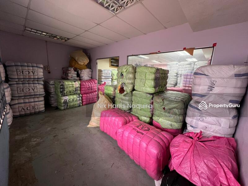 Shop / Office for Sale in Bandar Saujana Putra (Tanjong Duabelas) - Nik Hanis Naquira - PropertyGuru.com.my