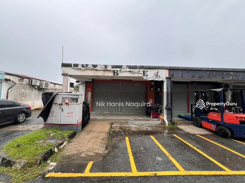 Shop / Office for Sale in Bandar Saujana Putra (Tanjong Duabelas) - Nik Hanis Naquira - PropertyGuru.com.my