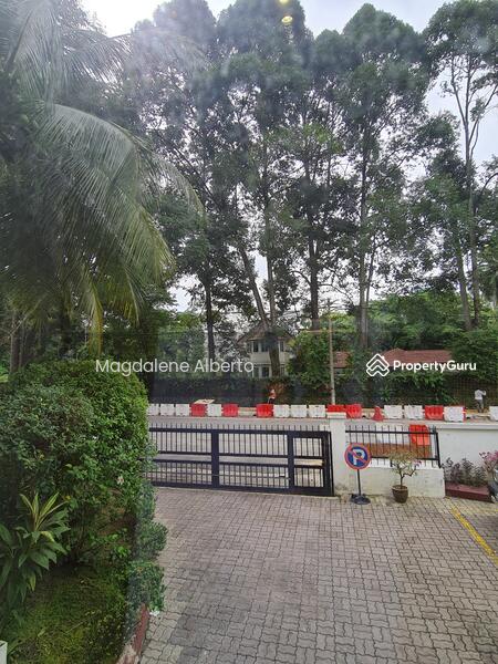 For Sale - Fernlea Court