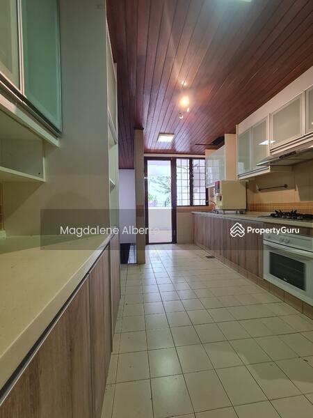 For Sale - Fernlea Court