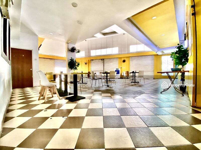 Untuk Dijual - ENDLOT 3 Storey Shoplot Seksyen 9 Shah Alam