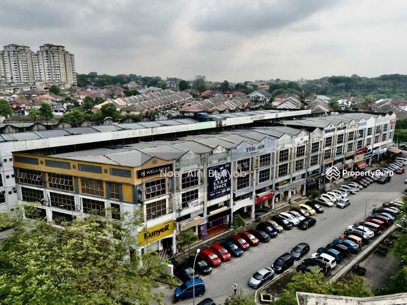 Untuk Dijual - ENDLOT 3 Storey Shoplot Seksyen 9 Shah Alam