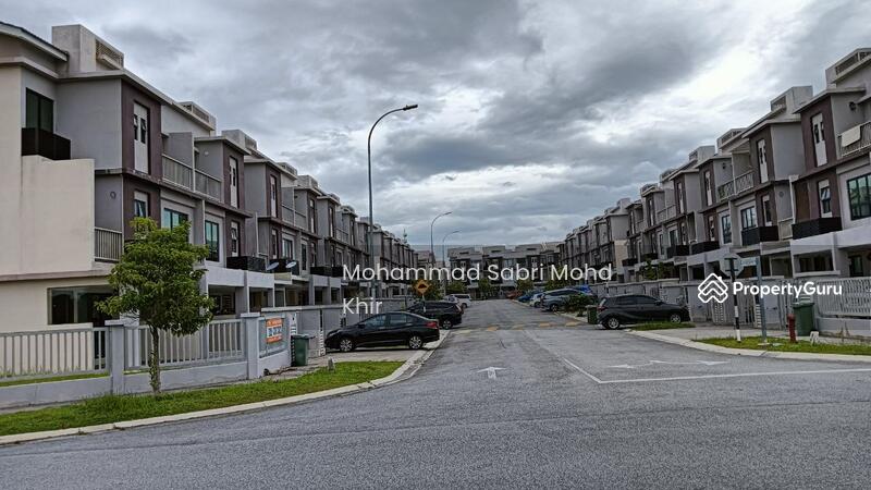 Link townhouse.