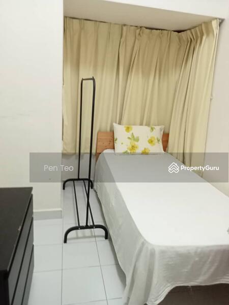 Small Room 