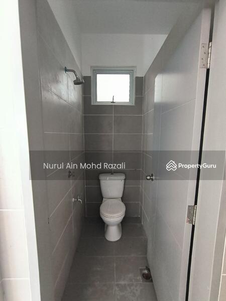 For Sale - ENDLOT SHOPLOT METROPARK SENDAYAN