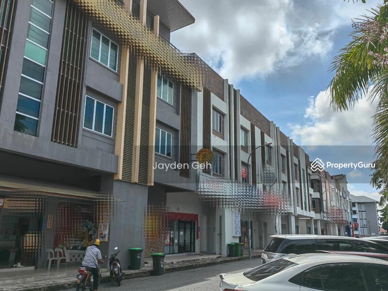 Untuk Dijual - Pekan Simpang Kuala, Alor Setar