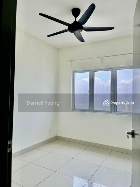 Untuk Disewa - Koi Suites