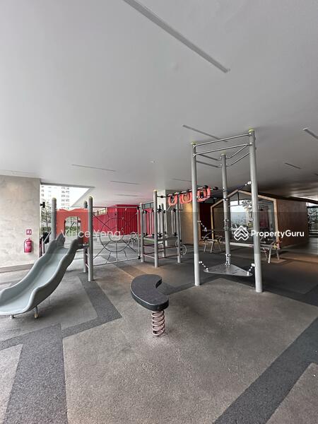 For Rent - Middle Room for Rent at Bandar Union Suites