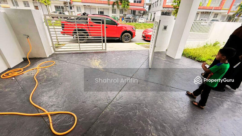 For Sale - TIARA SENDAYAN (PRESINT 9B)