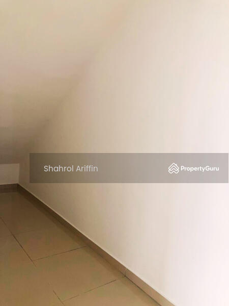 For Sale - TIARA SENDAYAN (PRESINT 9B)