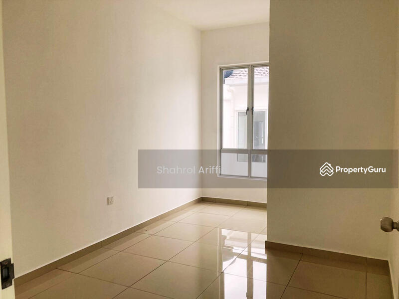 For Sale - TIARA SENDAYAN (PRESINT 9B)