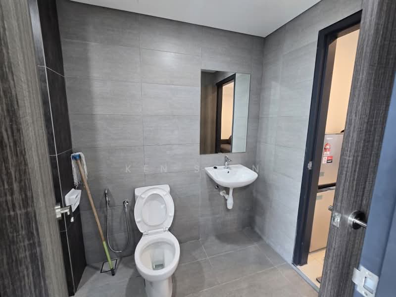 Servis Apartment untuk Disewa di Lakeview Suites @ Edumetro - Ken Soon - Bathroom - PropertyGuru.com.my