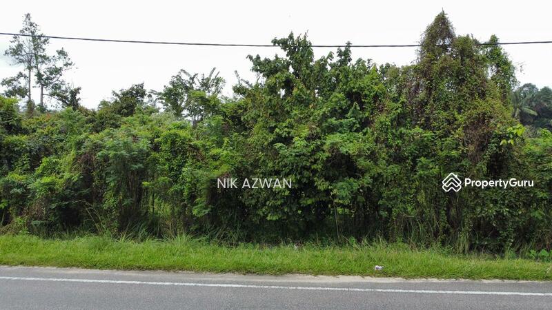 Untuk Dijual - ( 1,582 KP, Tepi Jalan, Bebas Banjir) Lot Kedai di Kok Lanas, Ketereh, Kelantan