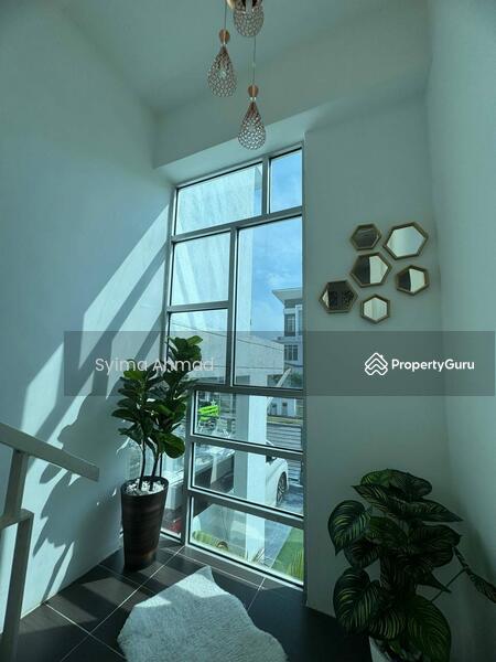 Untuk Dijual - Freehold FULLY FURNISHED Bungalow 2.5 Storey Sikamat, Seremban