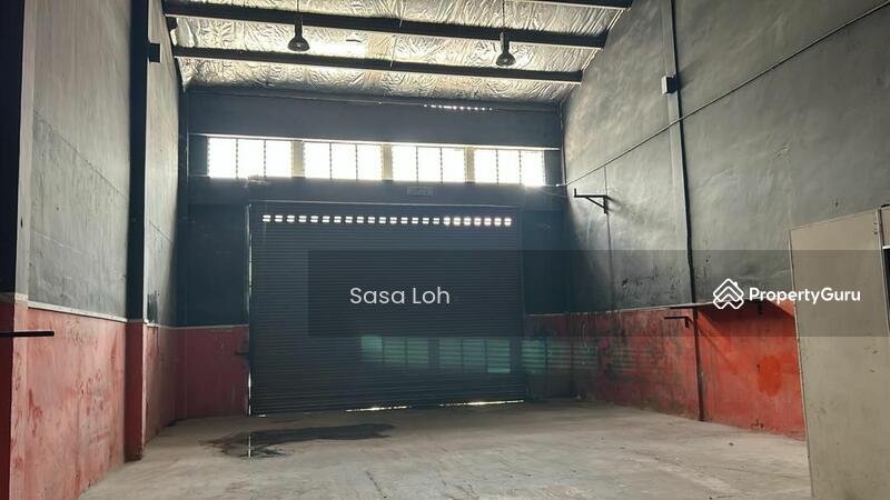 For Sale - 1.5 Storey Factory - End lot, Fully Extended with Cf, 50x80 For Sale