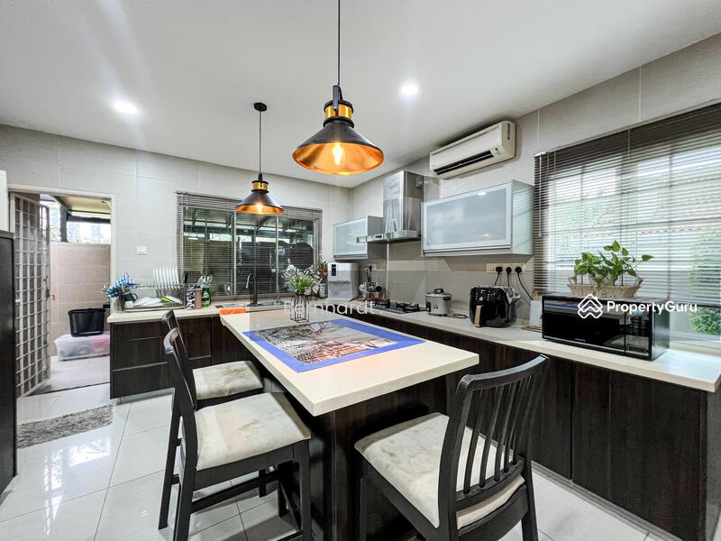 Rumah Banglo untuk Dijual di Seksyen 5 (Petaling Jaya) - Bernhardt . - PropertyGuru.com.my
