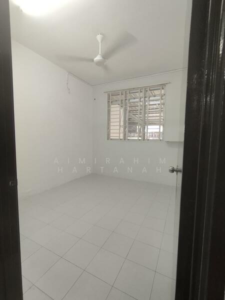 Rumah Teres untuk Dijual di Kampung Sungai Lang (Banting) - AimiRahim Hartanah - PropertyGuru.com.my
