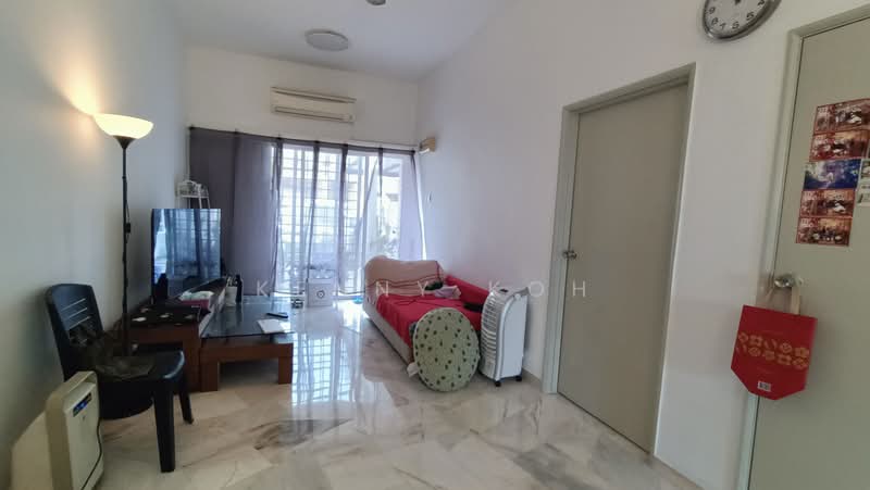 Rumah Teres 1.5 Tingkat untuk Dijual di BANDAR PUCHONG JAYA (Puchong) - Kenny Koh - Living Room - PropertyGuru.com.my