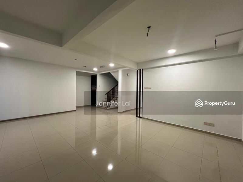 Untuk Dijual - Semi-D house at Seksyen 25