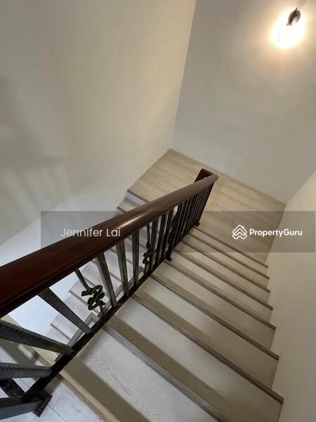 Untuk Dijual - Semi-D house at Seksyen 25