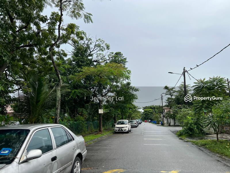 Untuk Dijual - Semi-D house at Seksyen 25