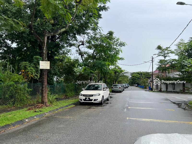 Untuk Dijual - Semi-D house at Seksyen 25