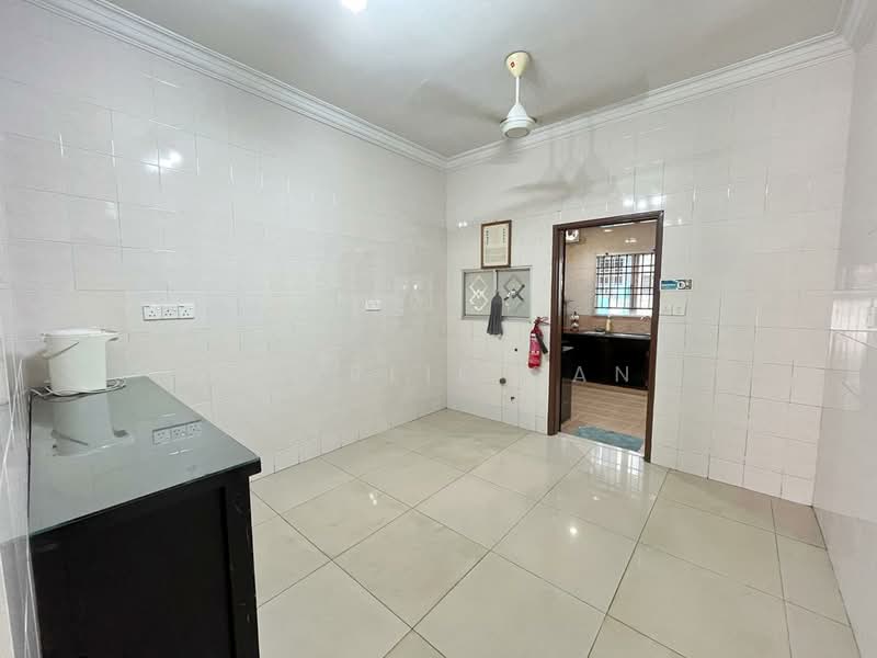 Terraced House for Sale in Bandar Botanic (Klang) - Charlie Gan - Kitchen - PropertyGuru.com.my