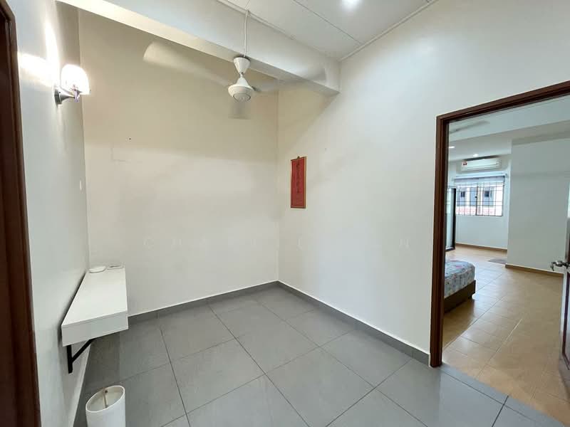 Terraced House for Rent in Bandar Botanic (Klang) - Charlie Gan - Bedroom - PropertyGuru.com.my