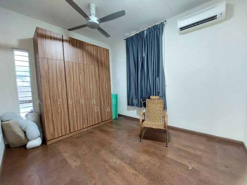 Rumah Banglo untuk Dijual di Mahkota Hills (Lenggeng) - Maizura binti Mohd Darus - Bedroom - PropertyGuru.com.my