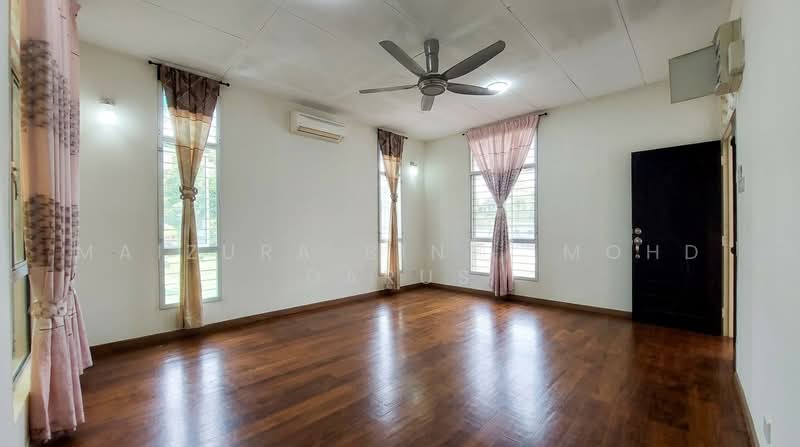 Rumah Banglo untuk Dijual di Mahkota Hills (Lenggeng) - Maizura binti Mohd Darus - Living Room - PropertyGuru.com.my
