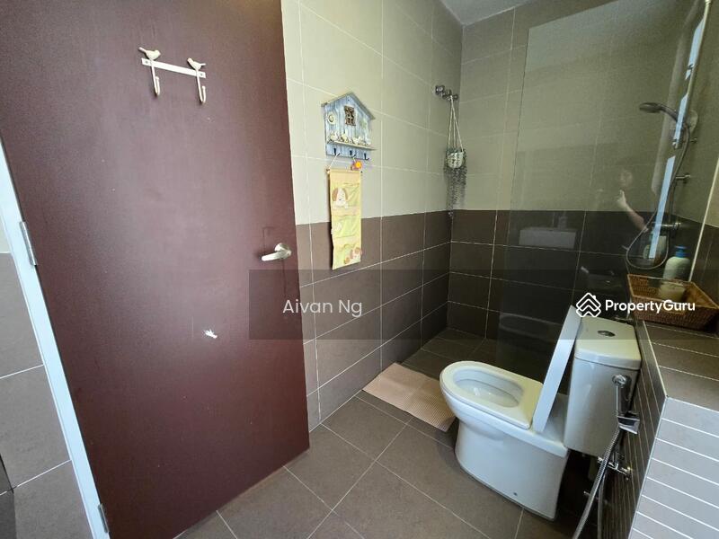 Rumah Berkembar untuk Dijual di Bandar Sungai Long (Selangor) - Aivan Ng - PropertyGuru.com.my