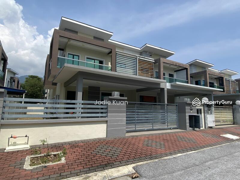 Guarded Community Double Storey Semi-Detached 