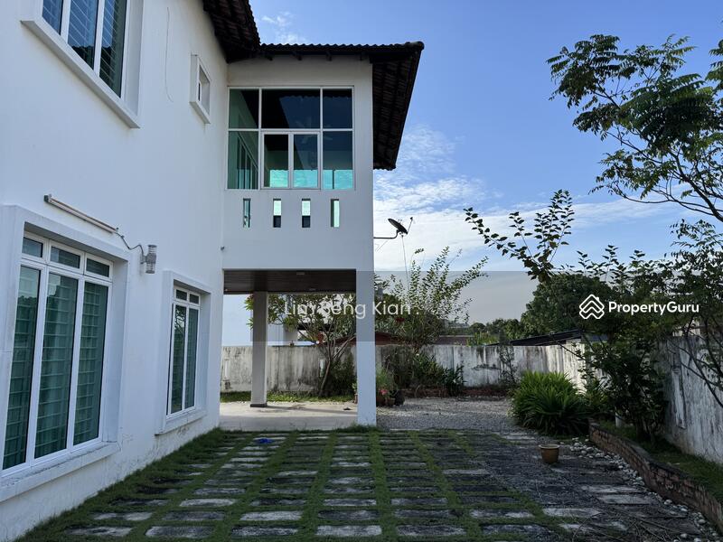 For Sale - Double storey bungalow kampung baru Balakong